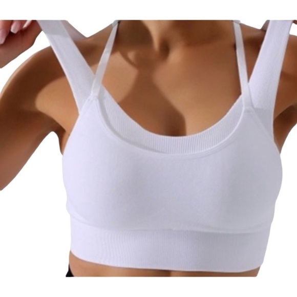 (B20) NEW Qbe Seamless White Sports Bra, Size Small, NWOT - Picture 8 of 9